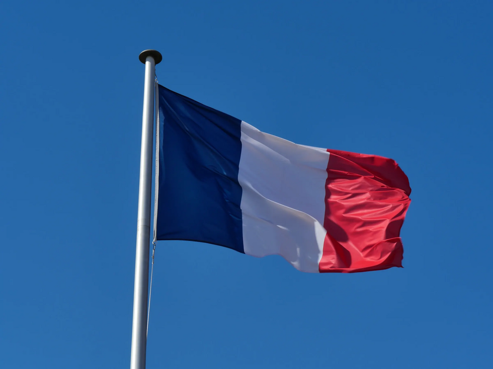 Open a French bank account in France : available to non-residents