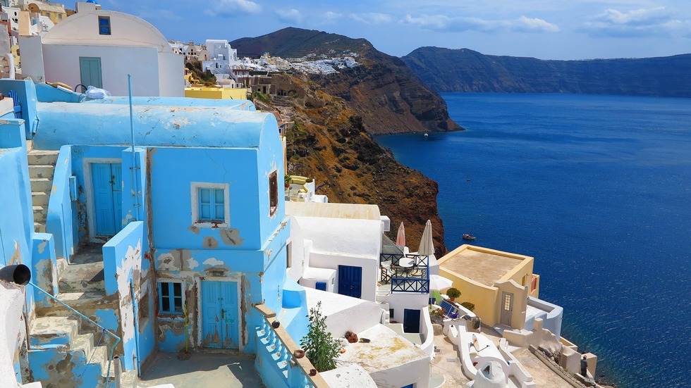 Moving to Greece from the US: A Complete guide for expats