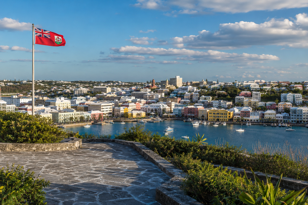 Moving to Bermuda: A guide to island life, visas, and expat tax requirements