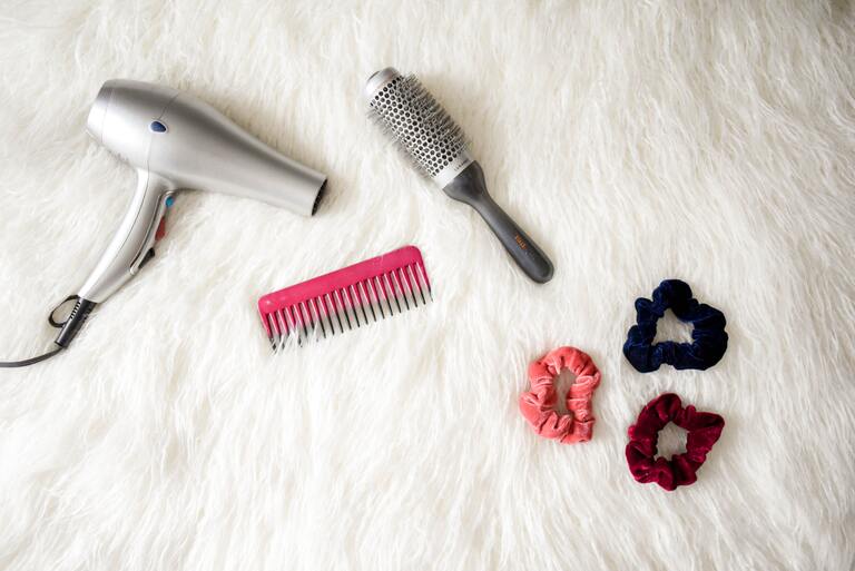 Your Complete Guide To Self-Employed Hair Stylist Taxes