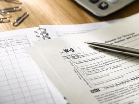 W-8 vs. W-9: which tax form do you need as an expat?